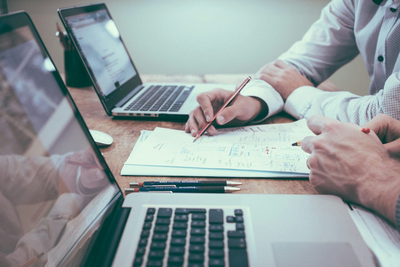 AI tools for small business – supporting illustration